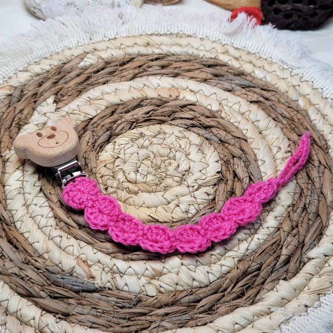 Attache tétine tricot rose fuschia